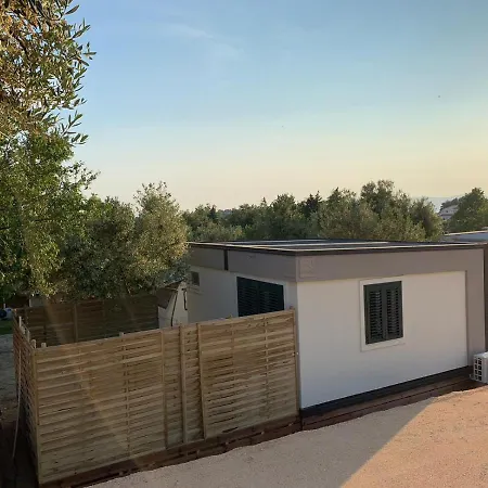 Mali Nordsee Mobilehomes , Glamping & Caravan * Pakoštane