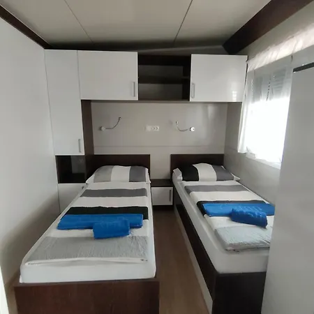 Mali Nordsee Mobilehomes , Glamping & Caravan *