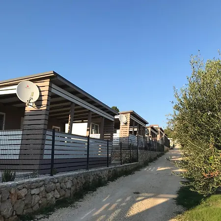 Holiday home Mali Nordsee Mobilehomes , Glamping & Caravan *