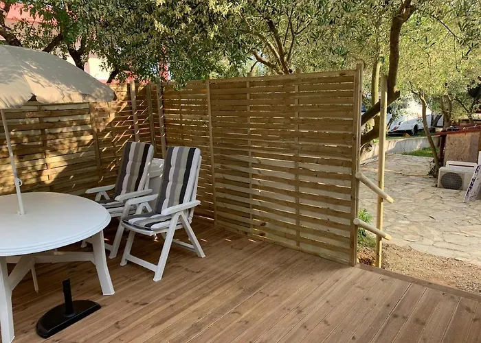 Mali Nordsee Mobilehomes , Glamping & Caravan * Пакоштане