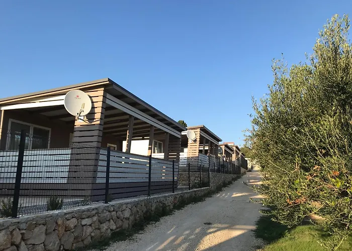 营地 Mali Nordsee Mobilehomes , Glamping & Caravan *