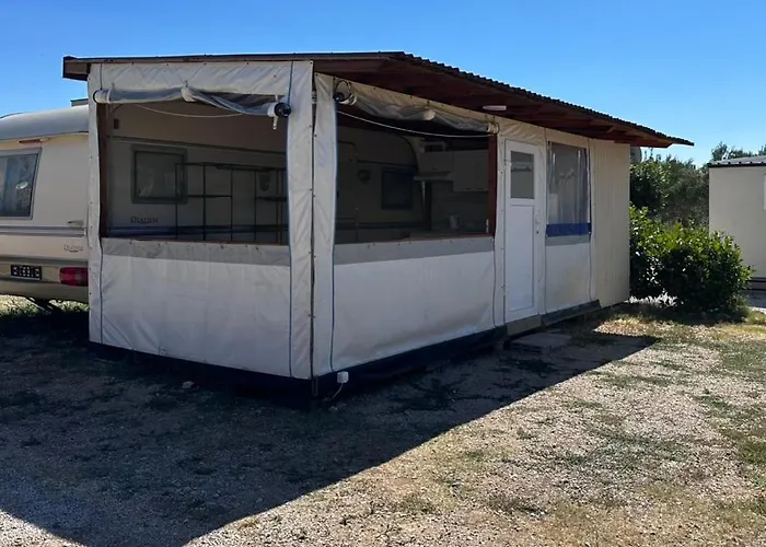 Mali Nordsee Mobilehomes , Glamping & Caravan 营地 Pakoštane
